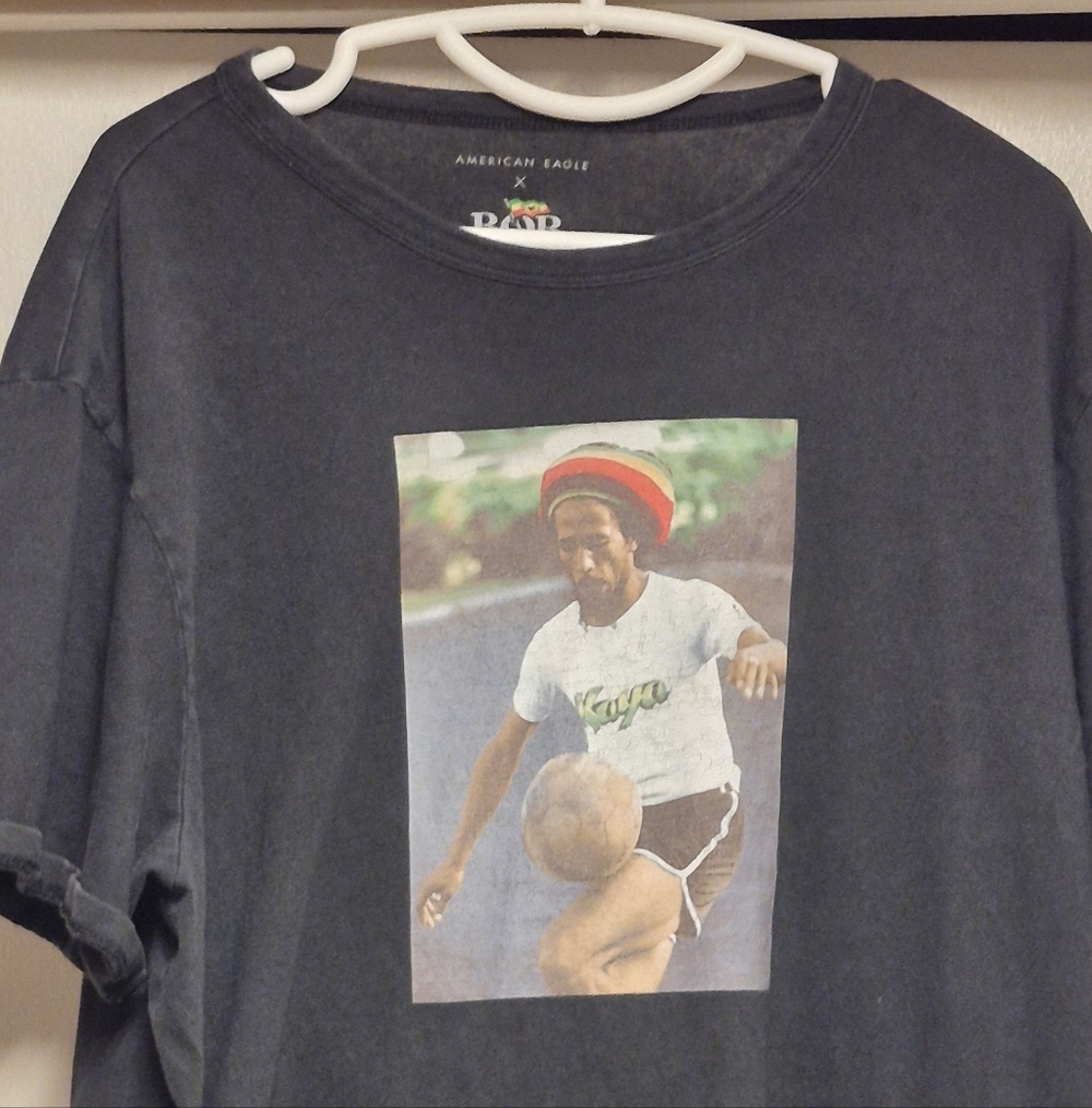 American Eagle Bob Marley Black Tee